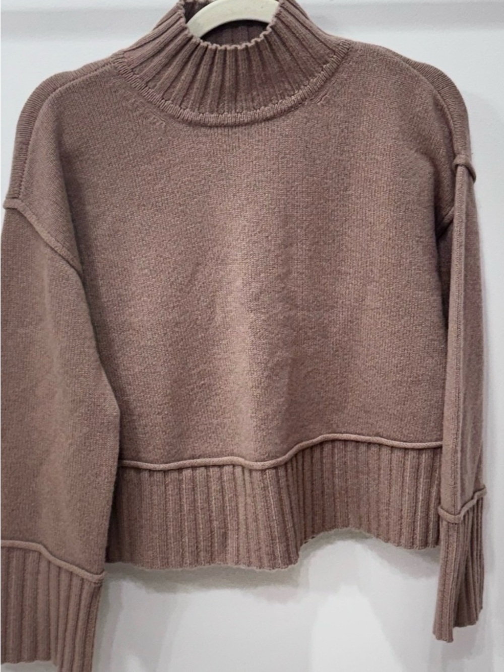 AQUA 100% Cashmere Mock Neck Sweater XS Taupe Exposed Seam Ribbed